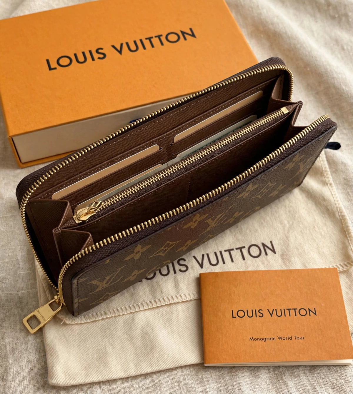 Louis Vuitton Zippy Wallet - Monogram Canvas - Brown - Long Zip Around Wallet - Unisex Luxury Wallet